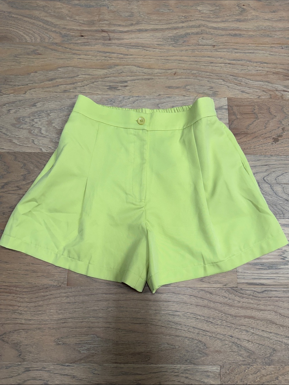 NWT Women's High-Waist Lime Green Tailored Shorts